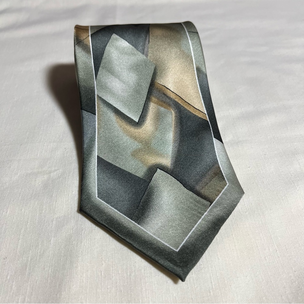 Stacy Adams 100% Silk Abstract Tie in Green and Gold